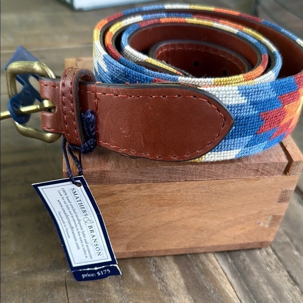 NWT Smathers & Branson starburst needlepoint belt